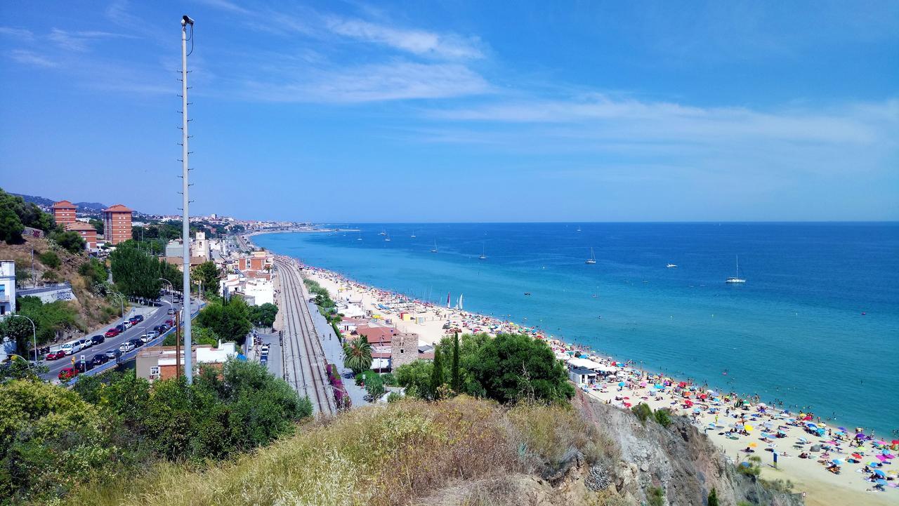 Claire Seaview & Beach-Apartment Montgat Exterior foto